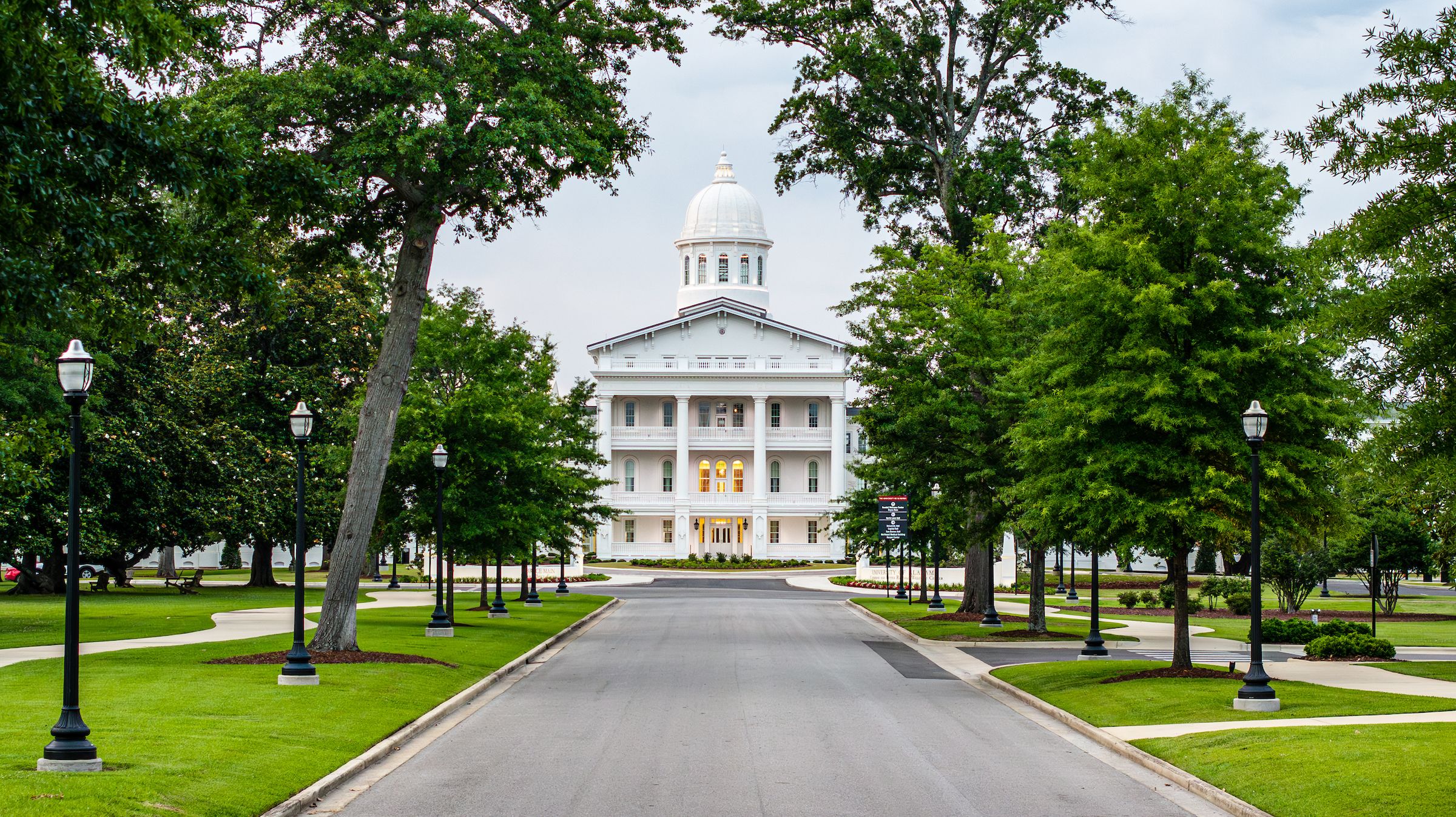 The Catherine and Randall Pettus Welcome Center