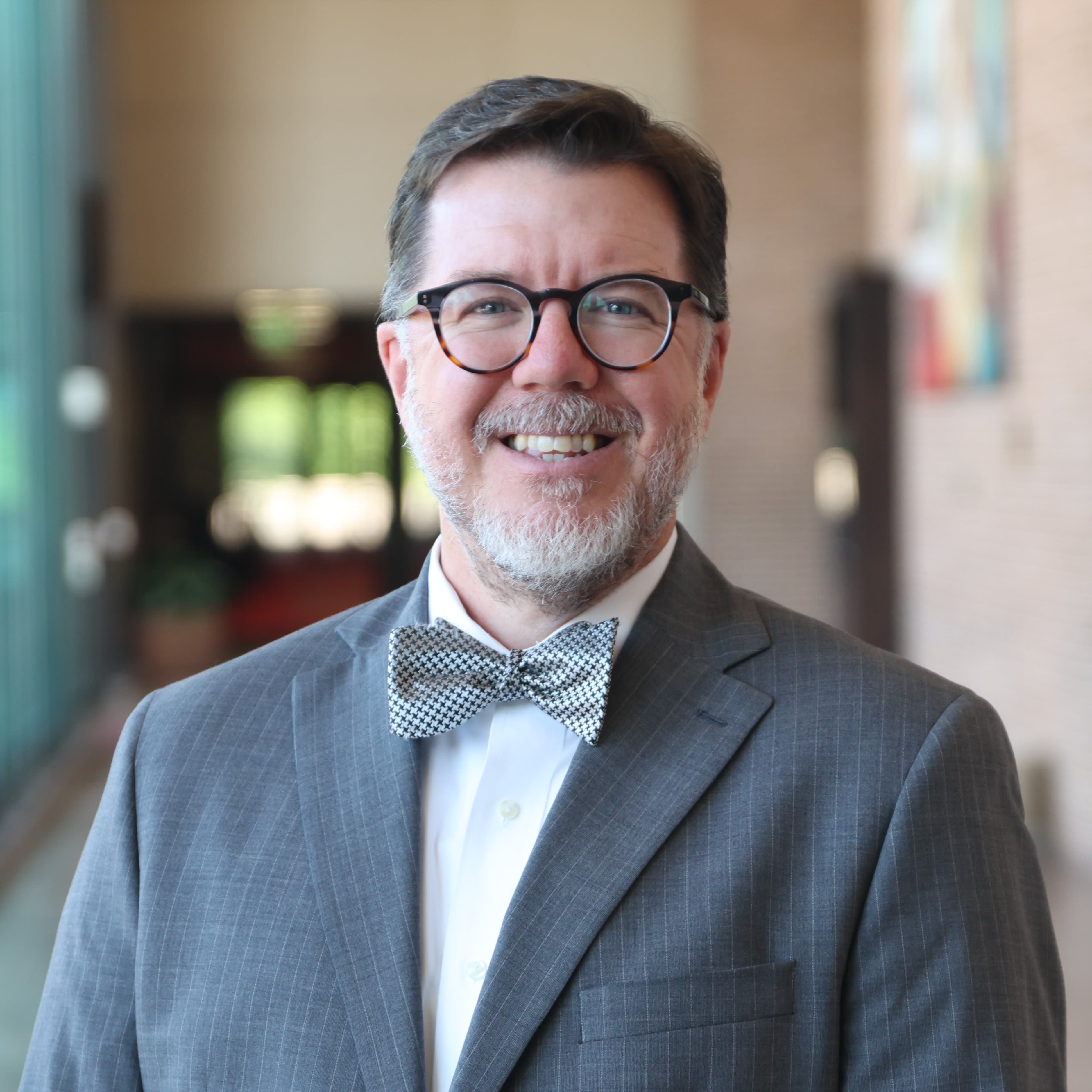 A portrait of Professor Jeff Baker